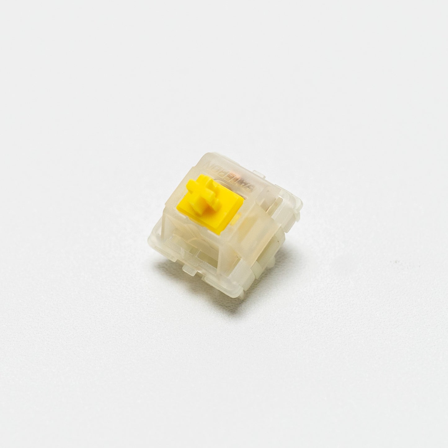 GATERON CAP Milky Yellow KS-25 V2 Linear Switch 50g Plate Mount