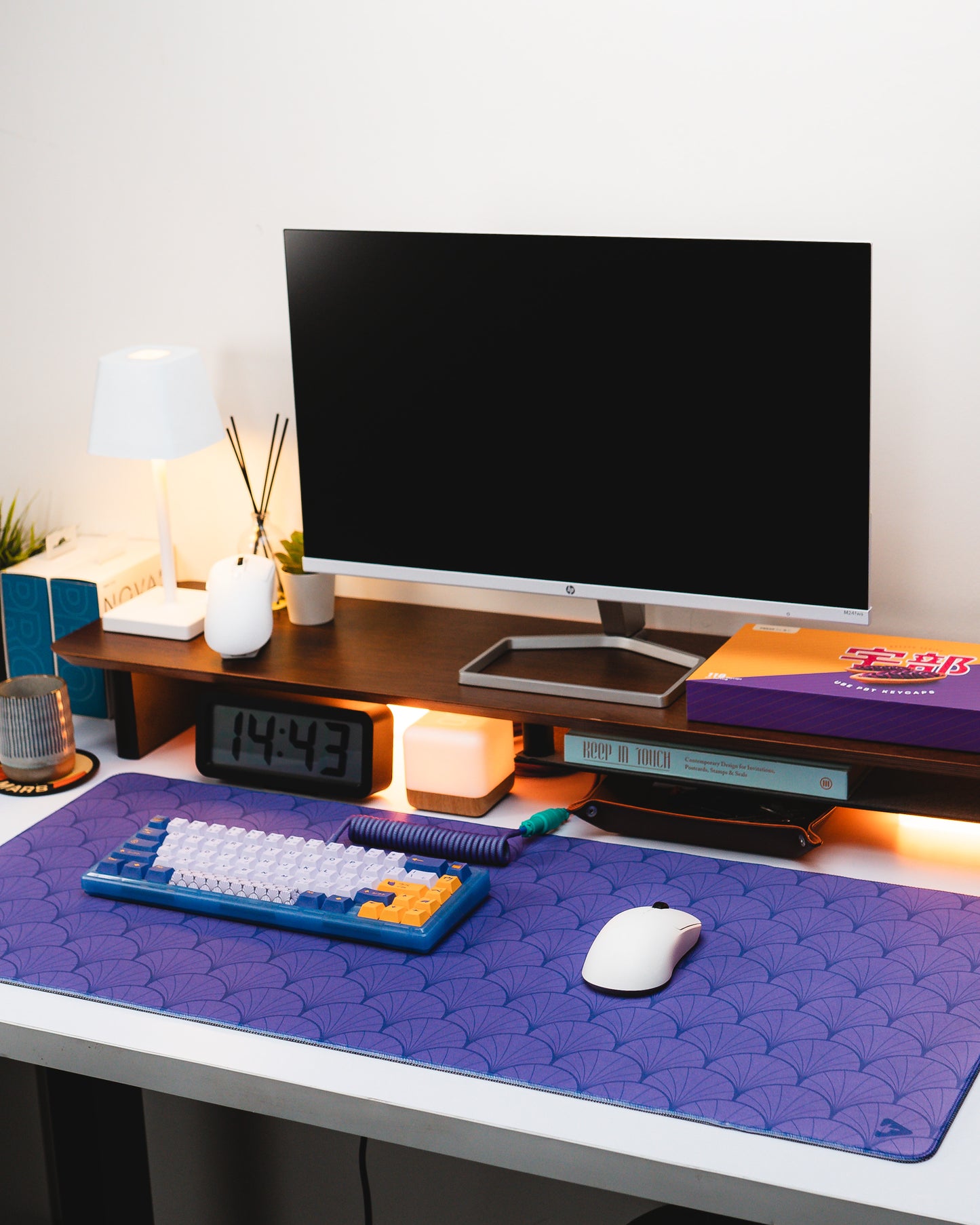 UBE Gaming Mousepad Deskmat