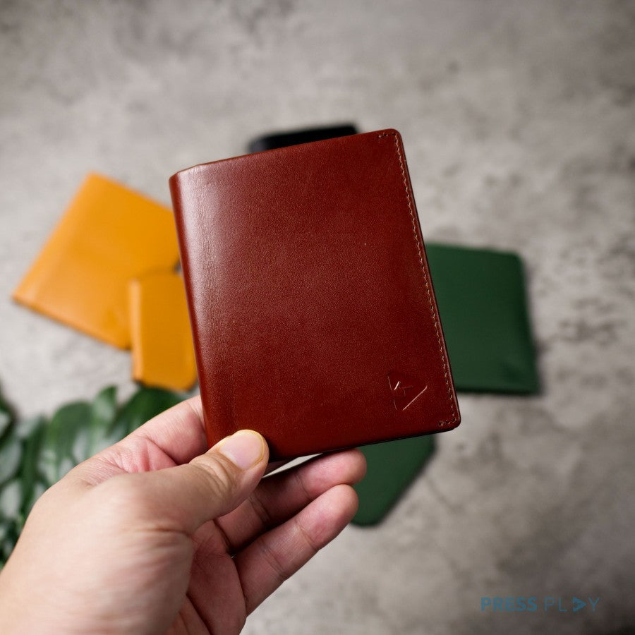 SLIMFOLD Slim Vegetable Tanned Leather Wallet by Press Play