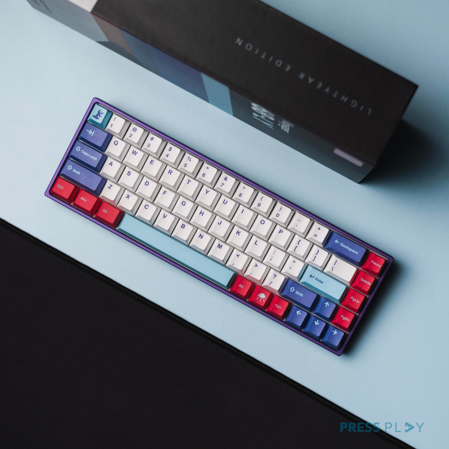 VOYAGER68 Lightyear Edition CNC Alu South Facing Mechanical Keyboard