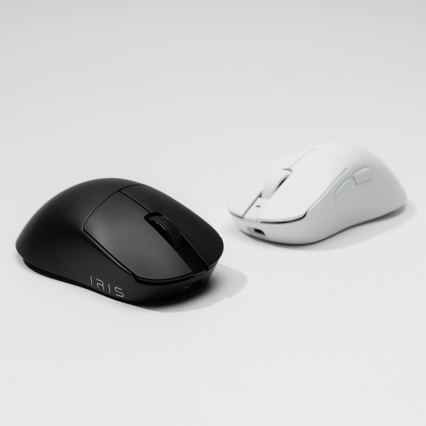 IRIS V2 Nearlink PAW3395 Wireless Gaming Mouse