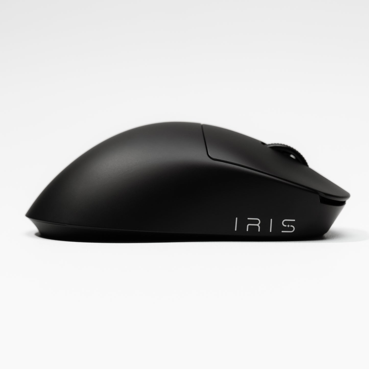IRIS V2 Nearlink PAW3395 Wireless Gaming Mouse