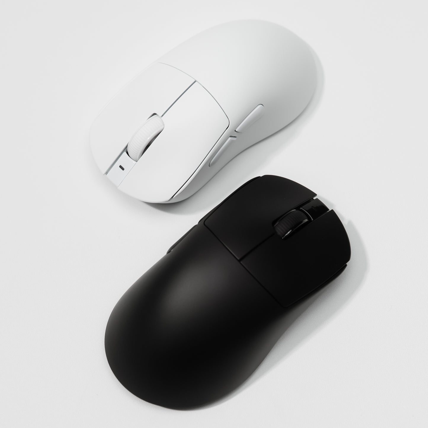 IRIS V2 Nearlink PAW3395 Wireless Gaming Mouse