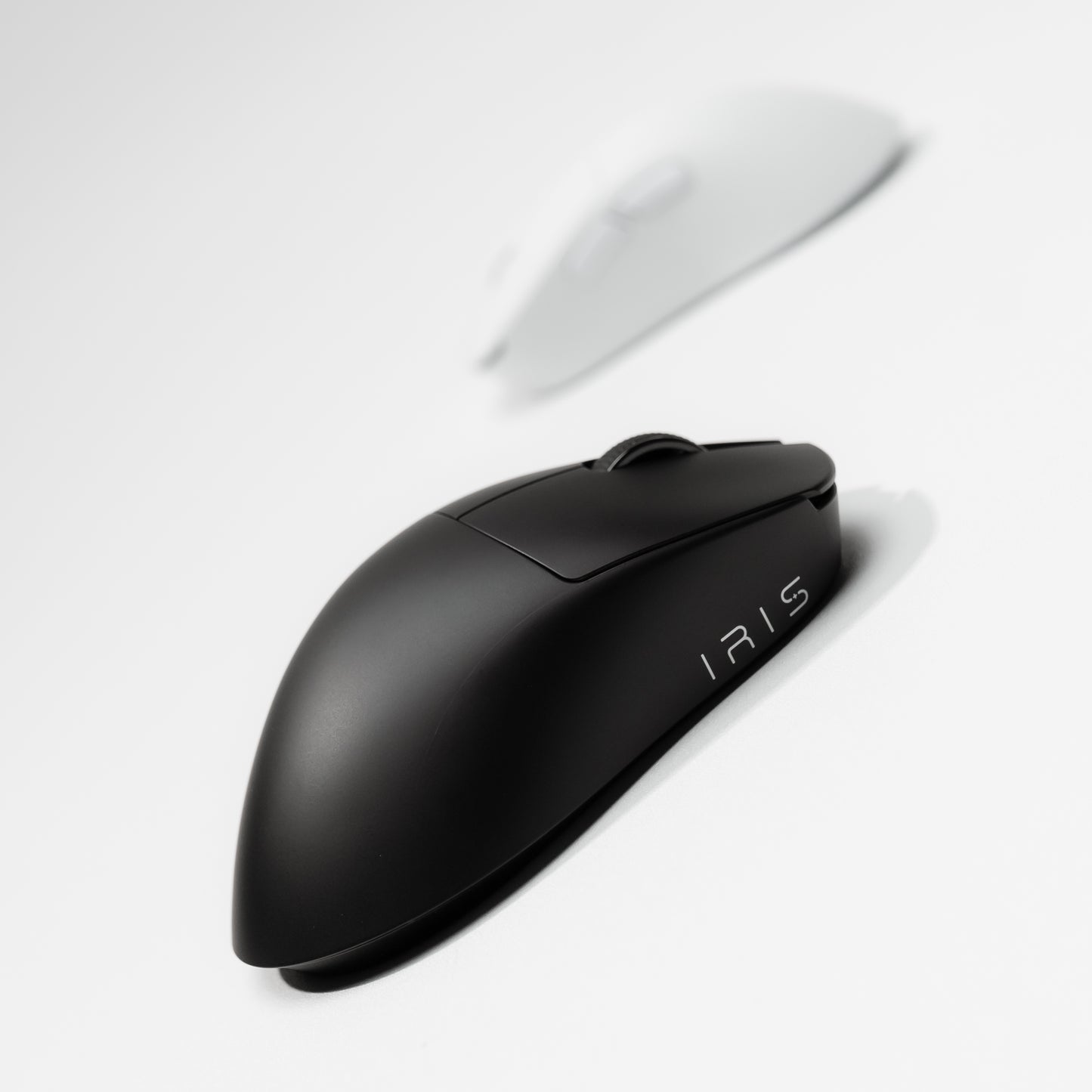 IRIS V2 Nearlink PAW3395 Wireless Gaming Mouse