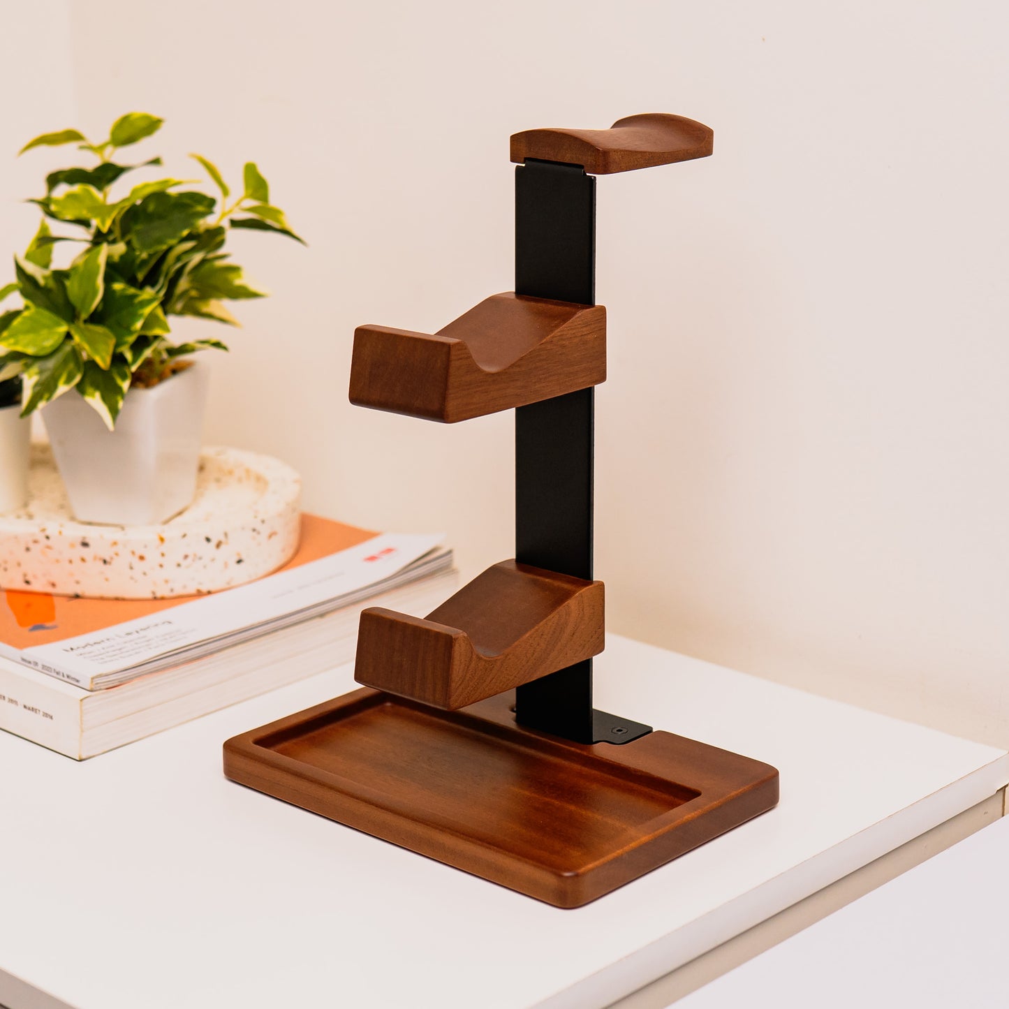 NOOK Headset & Gamepad Display Stand by Press Play