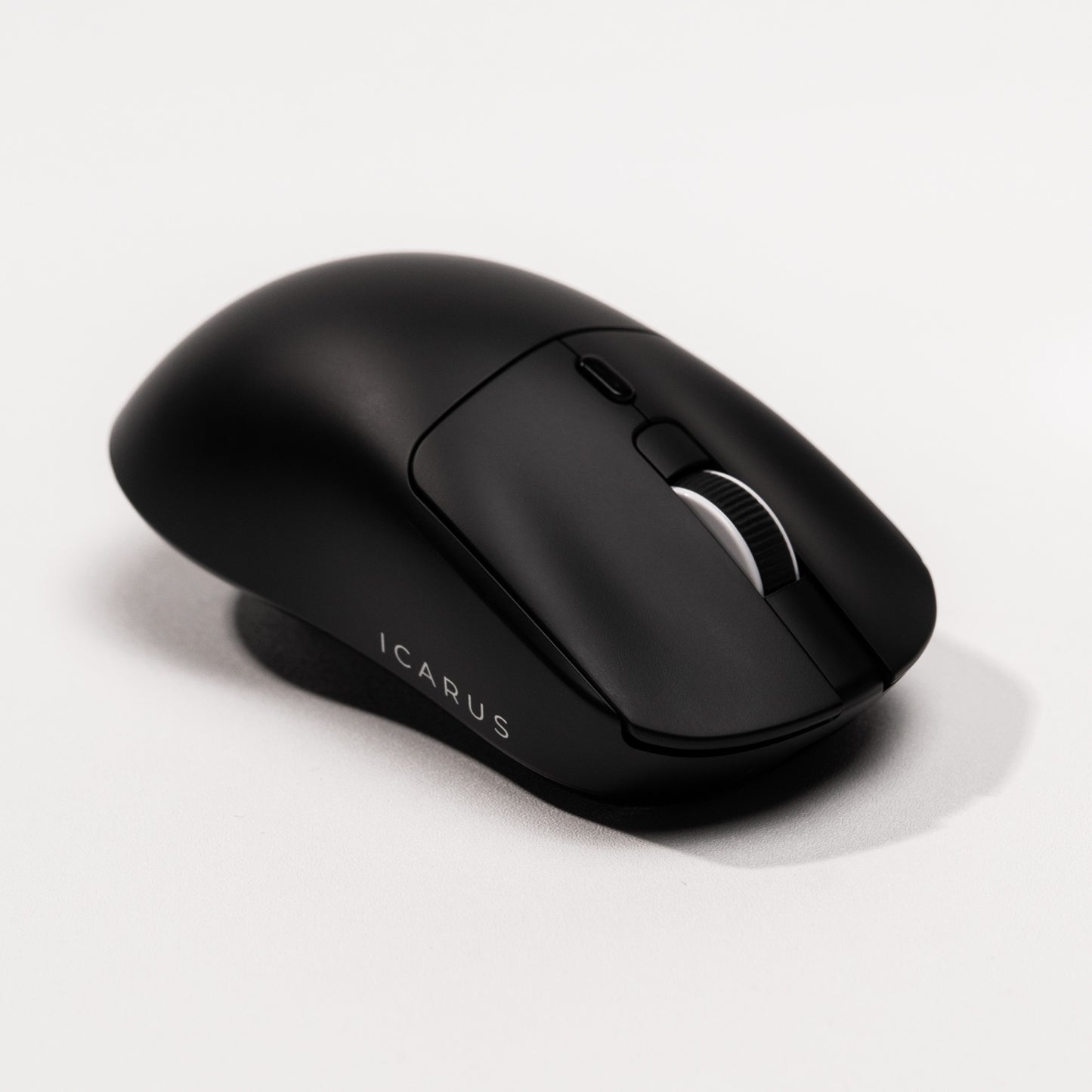 ICARUS V2 Nearlink PAW3395 Wireless Gaming Mouse
