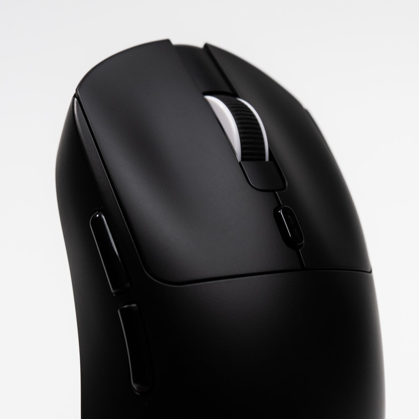 ICARUS V2 Nearlink PAW3395 Wireless Gaming Mouse