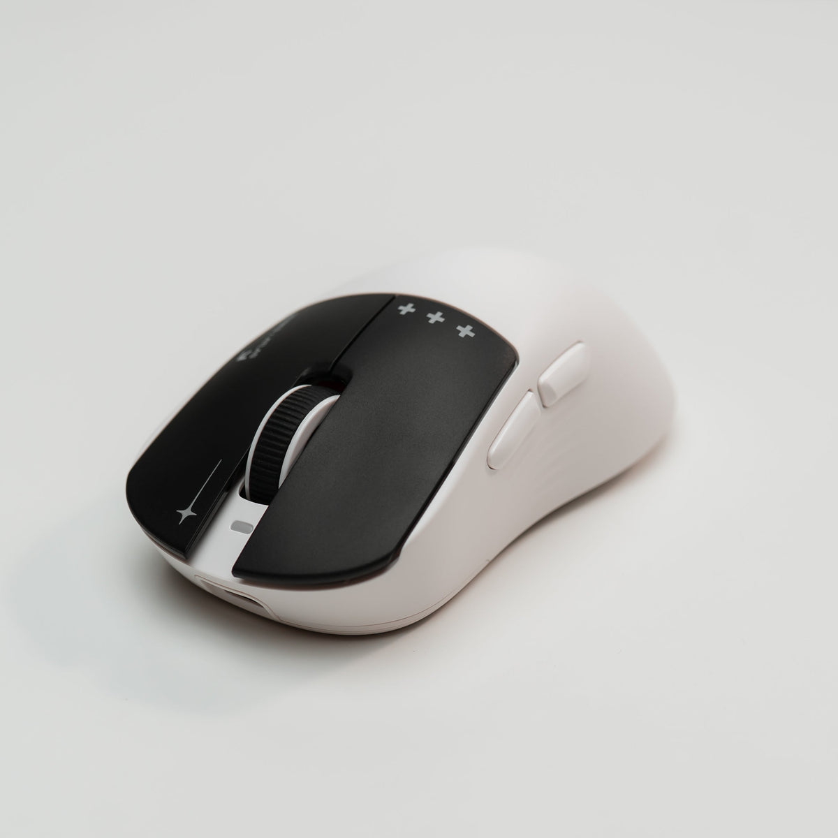ATLAS Lite Ergonomic Ultralight Wireless Ergo Gaming Mouse