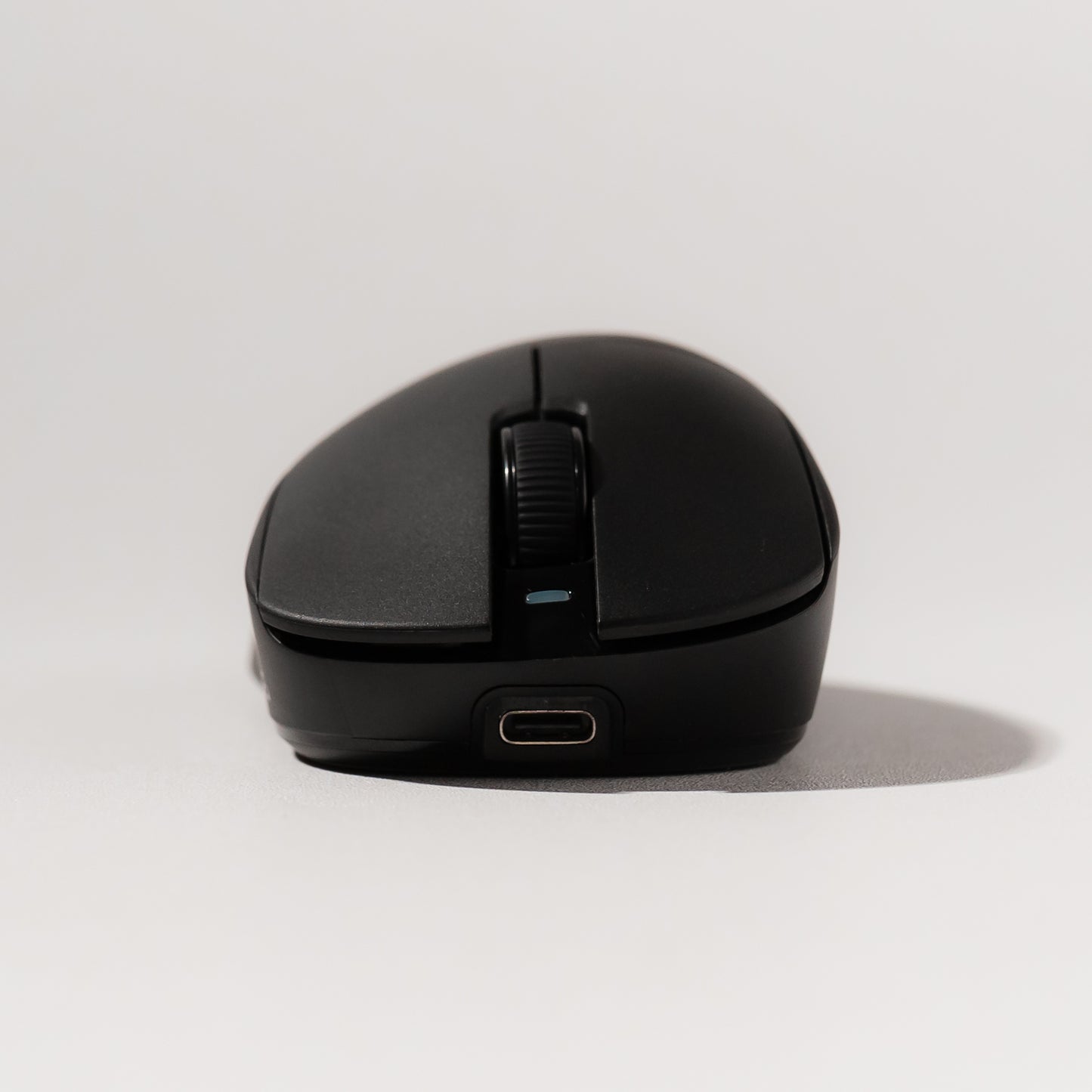 ATLAS Lite Ergonomic Ultralight Wireless Ergo Gaming Mouse