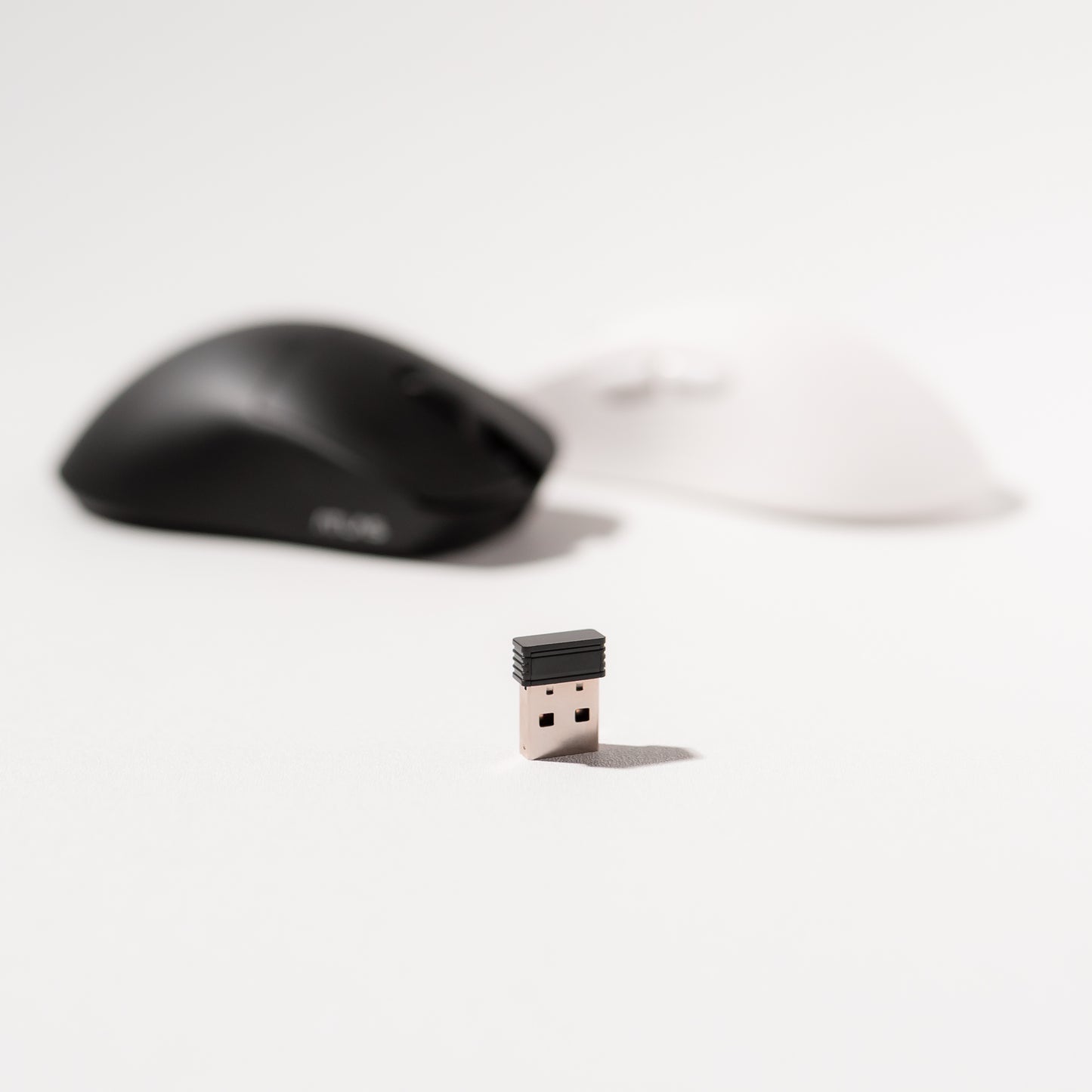 ATLAS Lite Ergonomic Ultralight Wireless Ergo Gaming Mouse