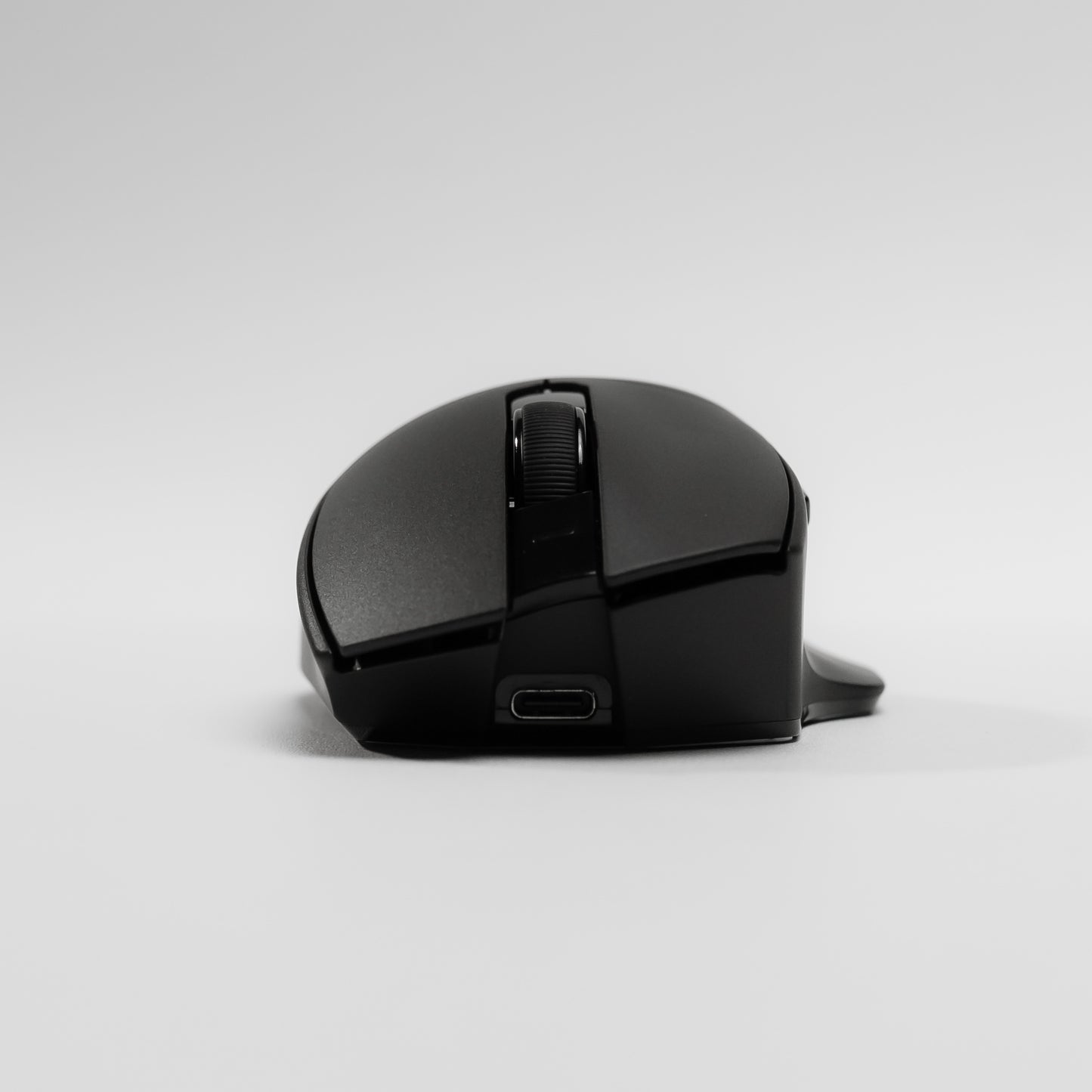 NOVA Ergo V2 3311 Ergonomic Wireless Gaming Mouse