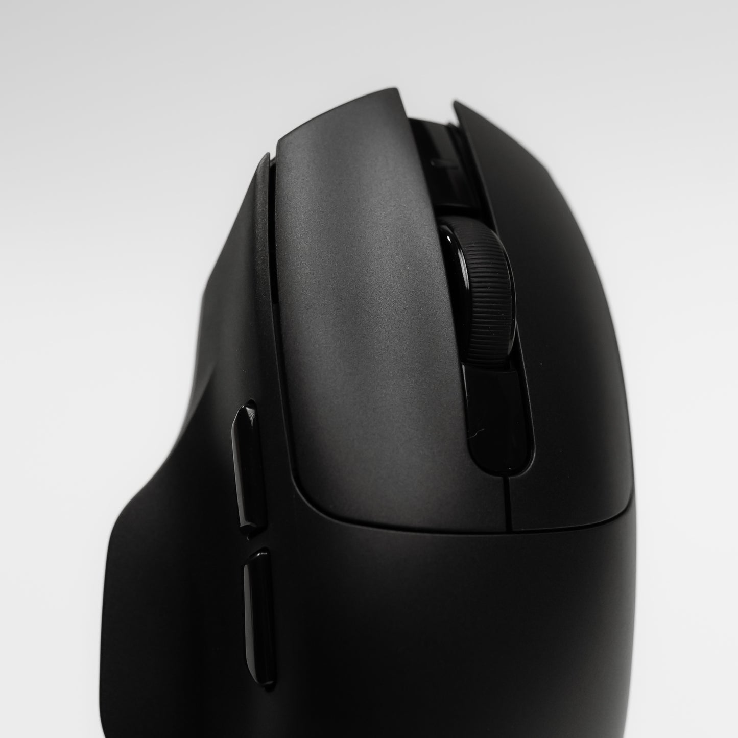 NOVA Ergo V2 3311 Ergonomic Wireless Gaming Mouse